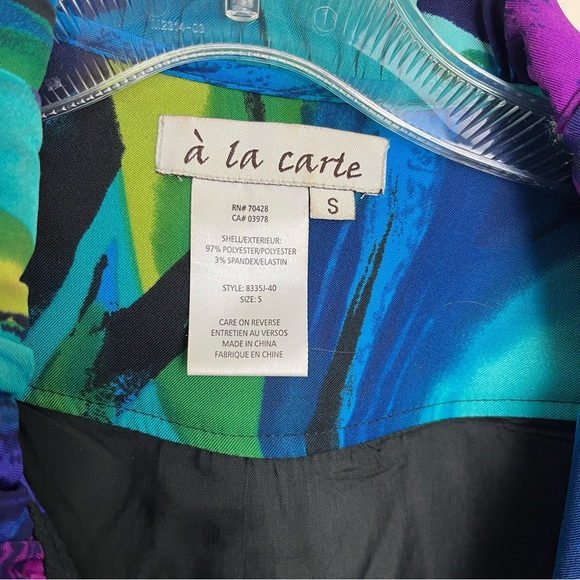 A La Carte Artsy Abstract Jacket - Picture 10 of 11